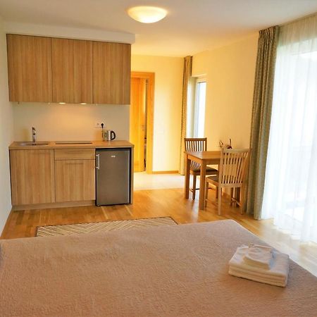 Smelio Vila Apartments Palanga Exterior foto